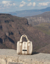 Load image into Gallery viewer, Mini bag beige
