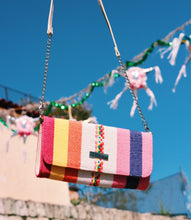 Load image into Gallery viewer, Clutch piñata
