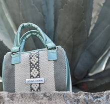 Load image into Gallery viewer, Mini bag electric olive
